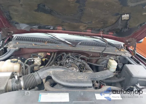 2000 Chevrolet Silverado C1500 z USA, uszkodzony, nr VIN 1GCEC19T7YZ126833